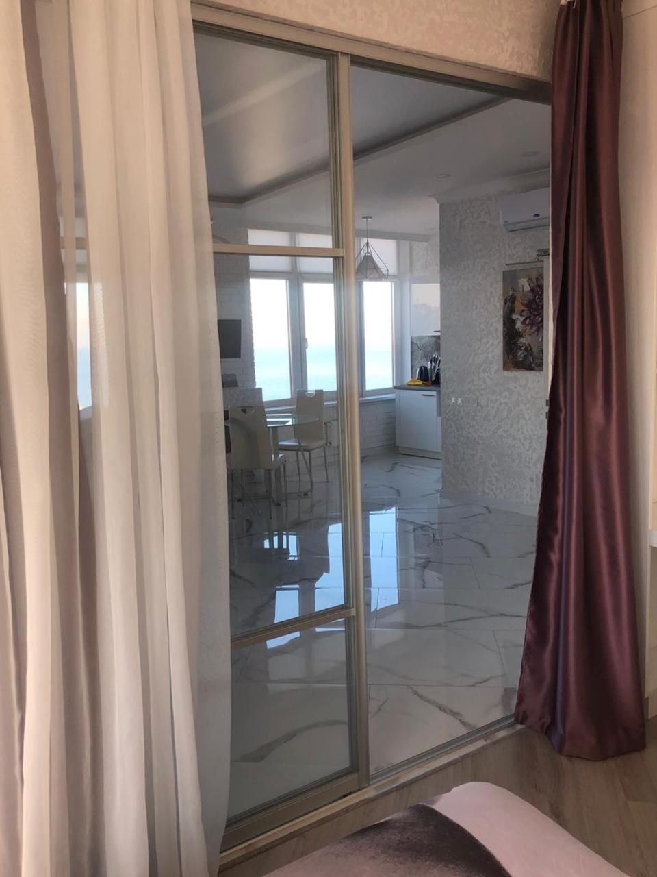 M&P Vip Appartments In Arkadia Odessa Zimmer foto